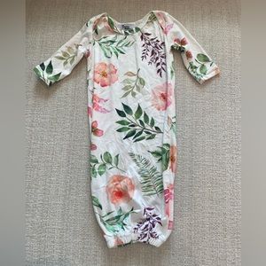 Queen maddyn scrunch newborn gown